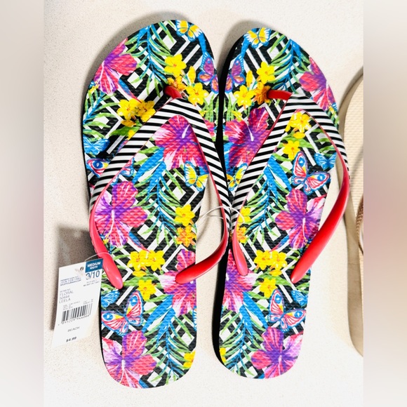 Women’s 9/10 Sandals - Bundle of 3 Pair!  1 NWT 2 Worn - Havaianas - Picture 2 of 11